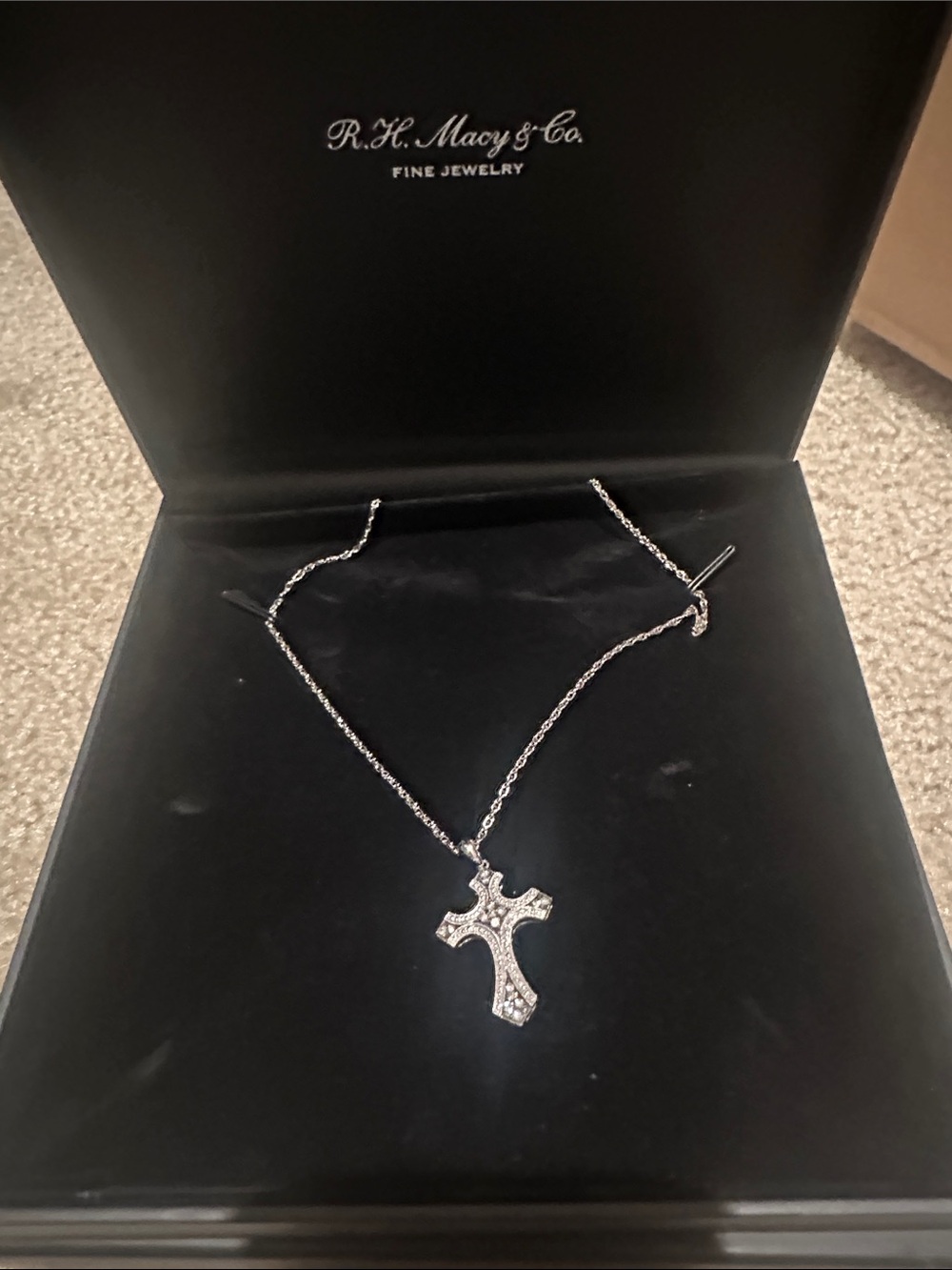 1/4 Ct Diamond SS cross pendant necklace NWT
